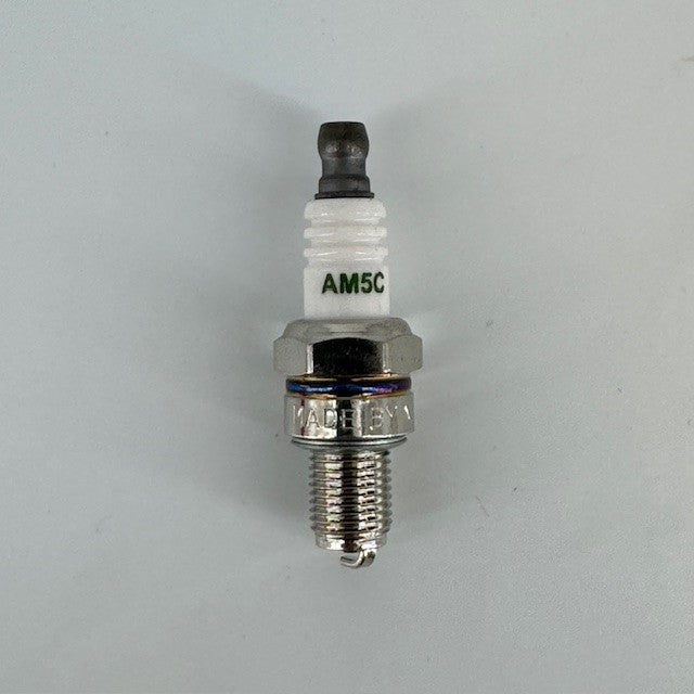 Replacement Spark Plug for SENIX 4QL® Gas Products - 199999001291 | Parts And Accessories | SENIX Tools