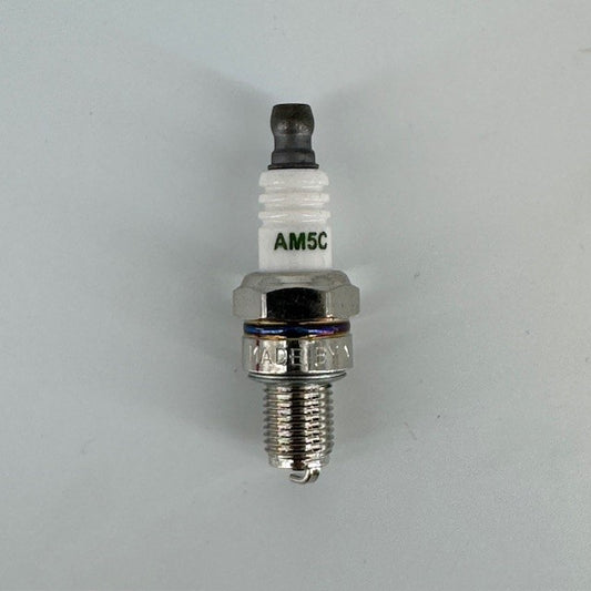 Replacement Spark Plug for SENIX 4QL® Gas Products - 199999001291 | Parts And Accessories | SENIX Tools